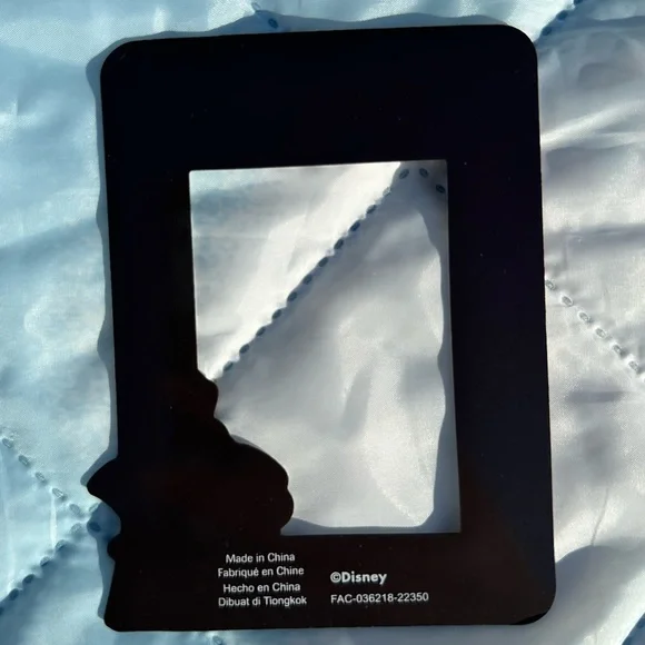 NWT - Alice in Wonderland Magnet Picture Frame - Picture 4 of 4